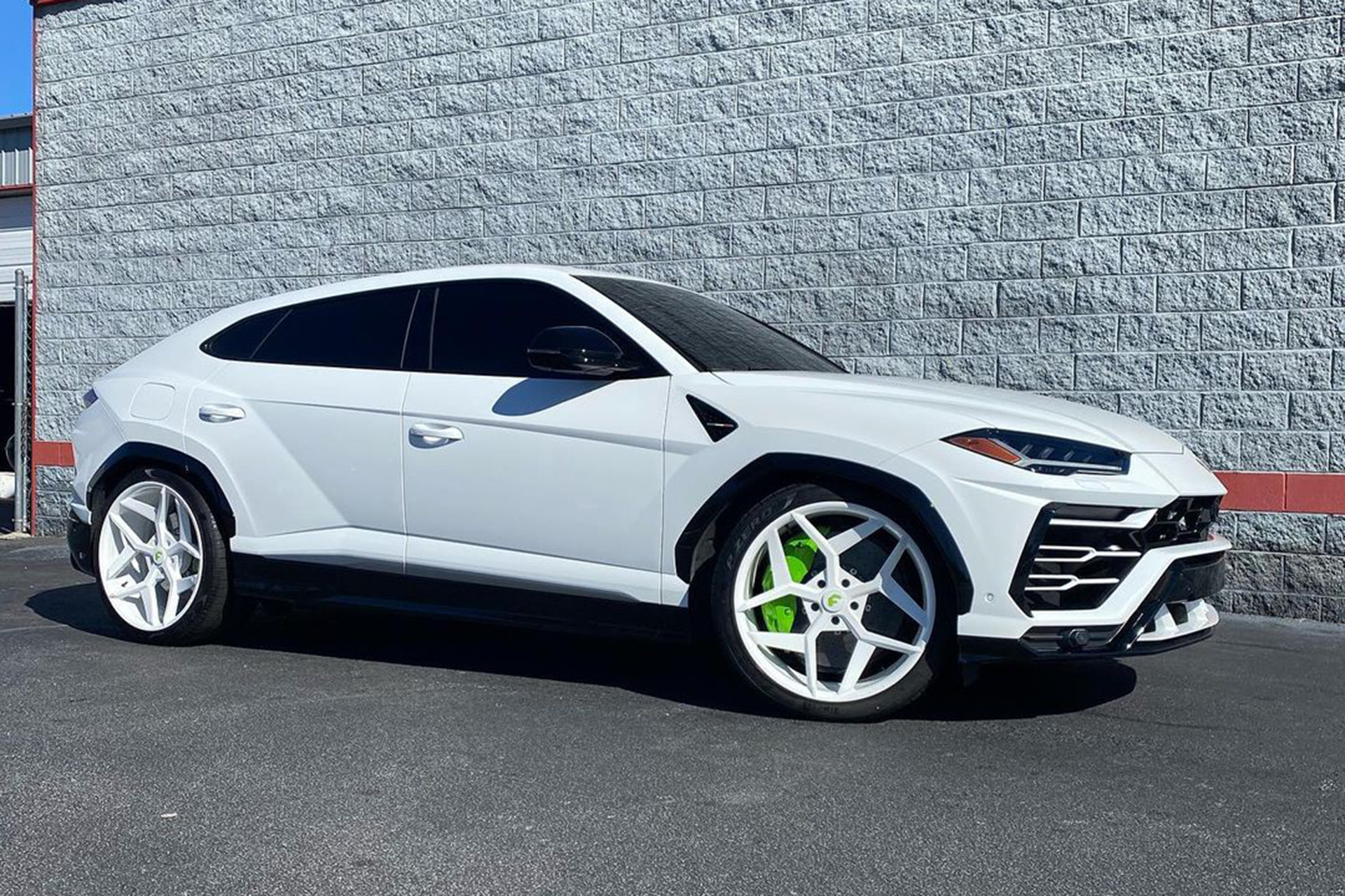 Urus on Tec Mono 1.15