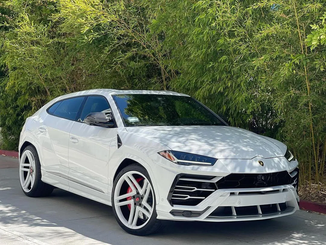 Lamborghini Urus on Forgiato Tec Mono wheels