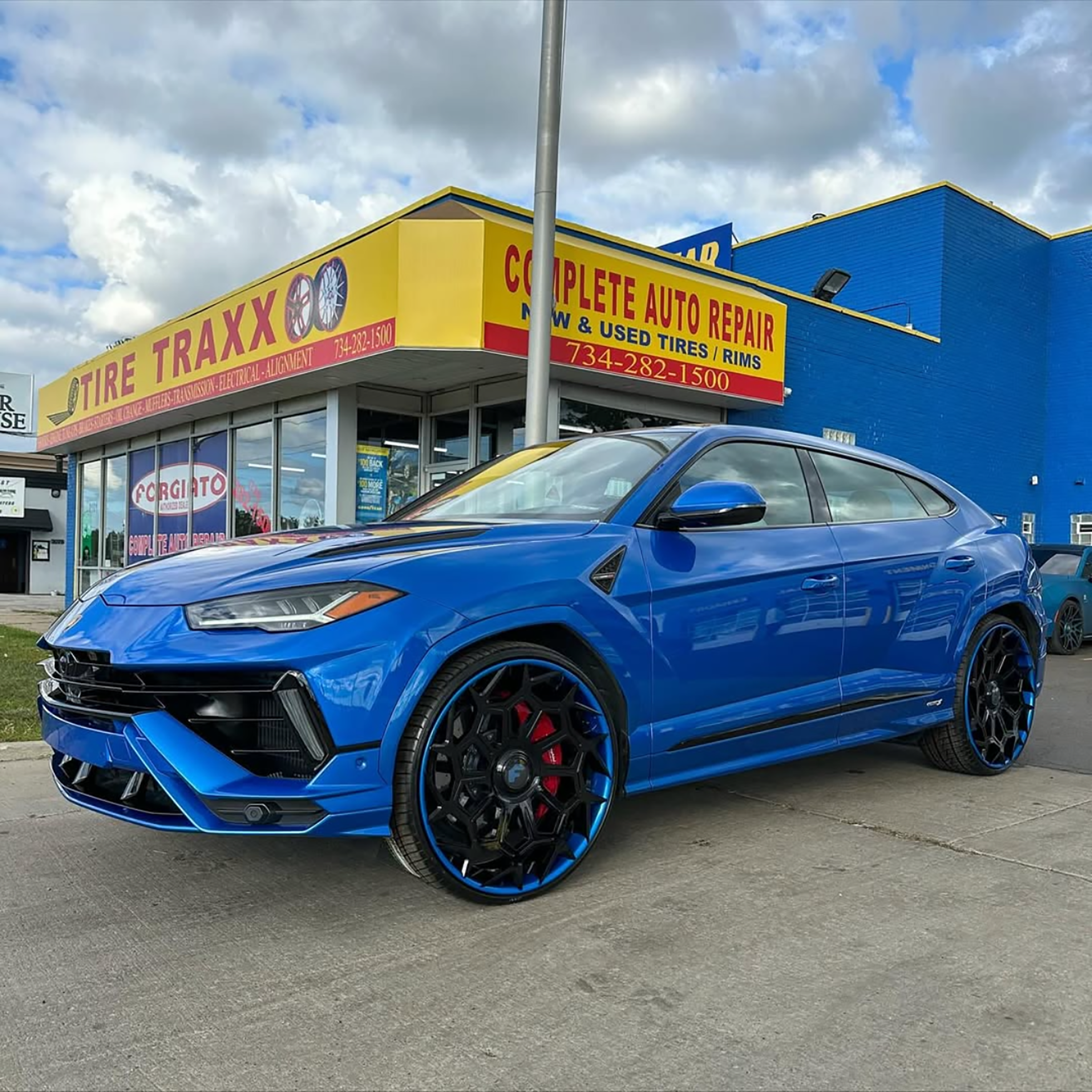 Urus on Teos-ECL
