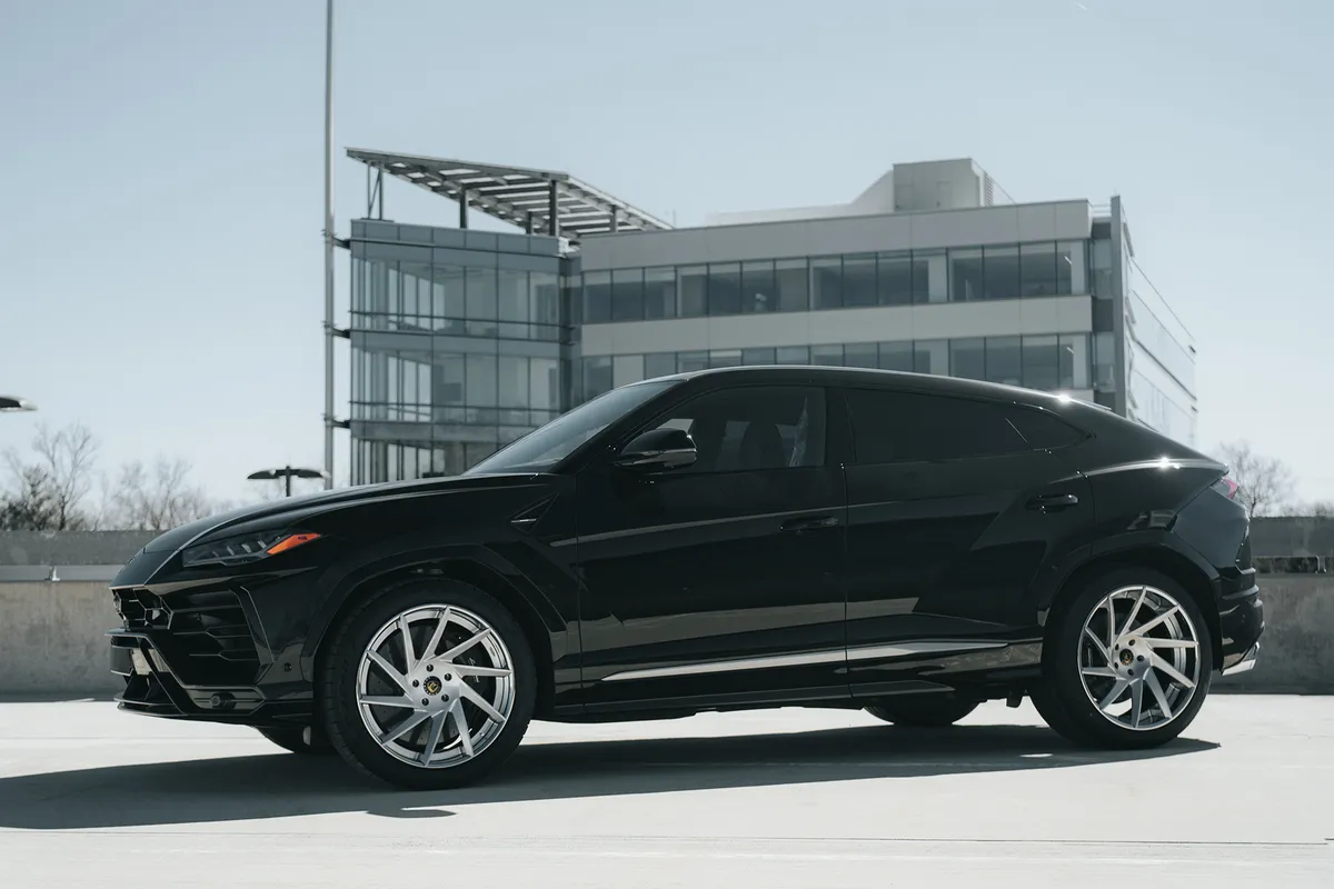 Lamborghini Urus on Forgiato Troppo-ECL wheels