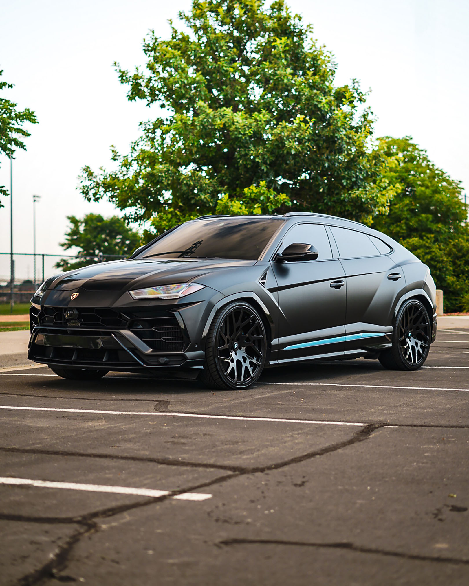 Urus on Twisted Maglia-M