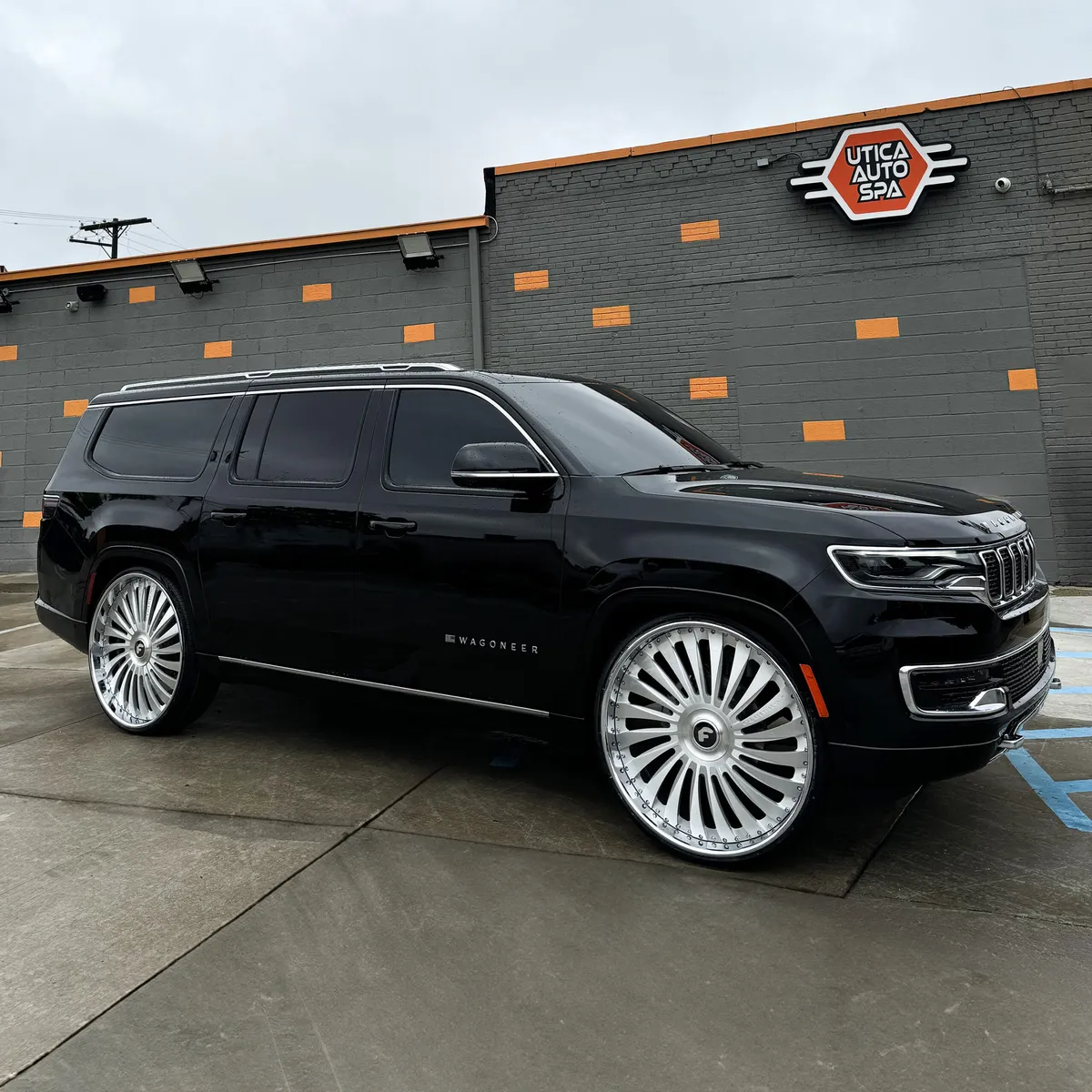 Jeep Wagoneer on Forgiato Autonomo wheels