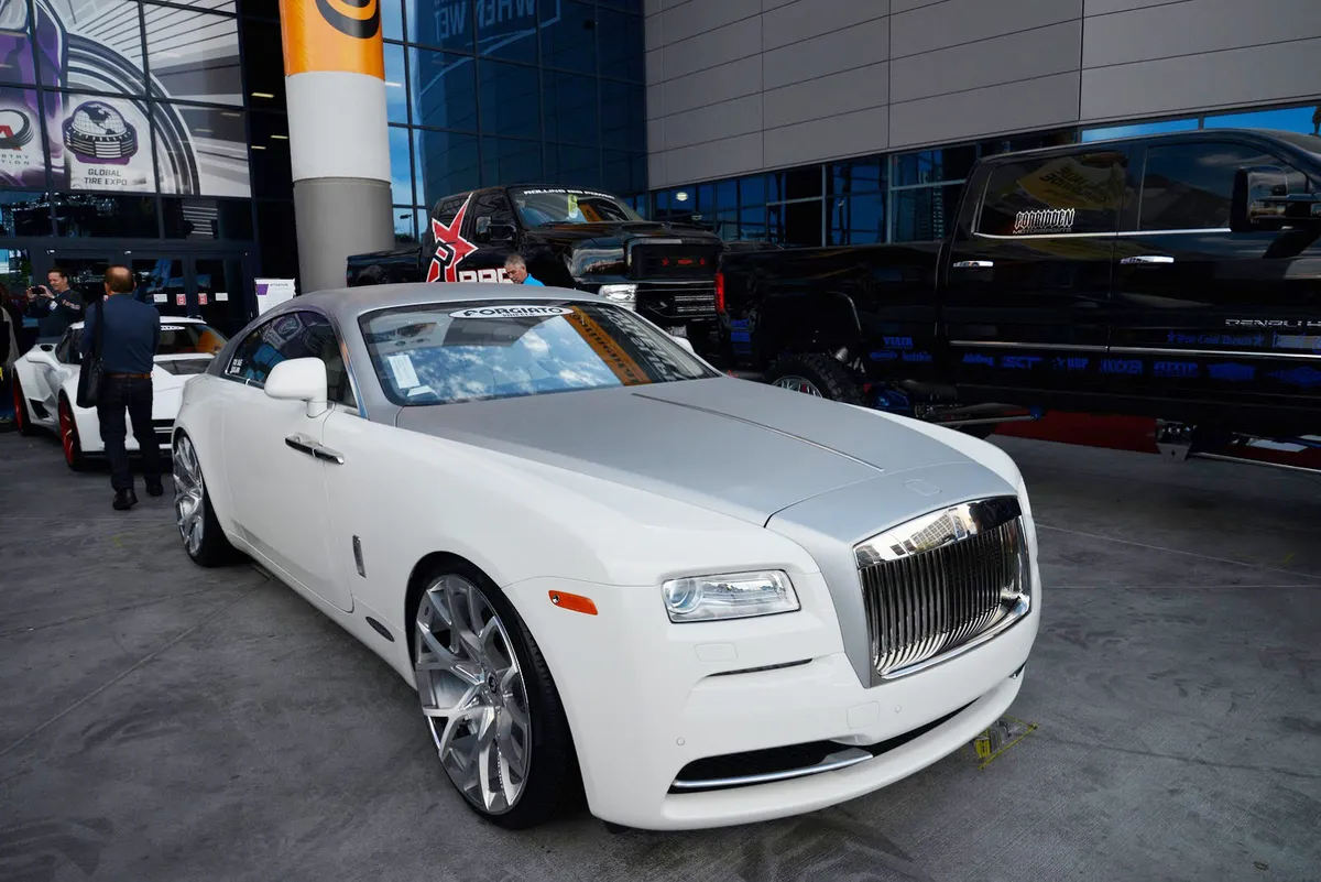 Rolls-Royce Wraith on Forgiato Drea-ECL wheels