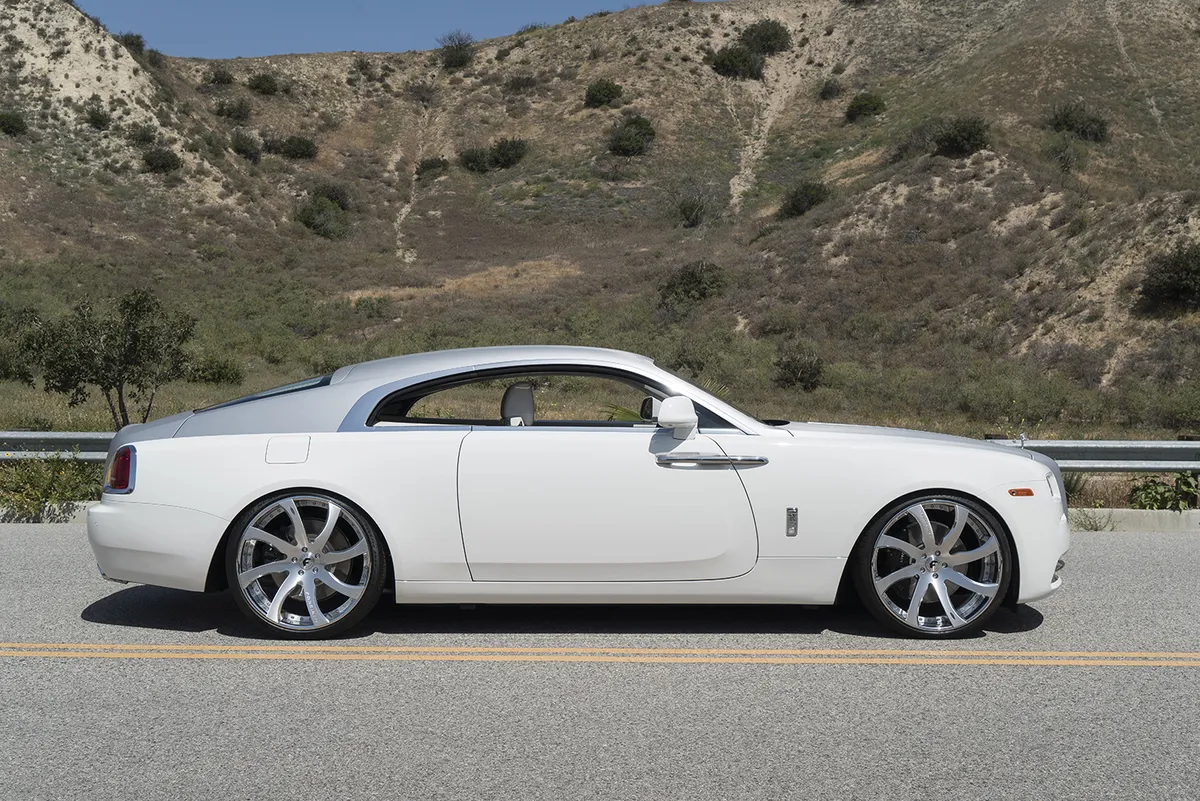 Rolls-Royce Wraith on Forgiato Quattresimo-ECL wheels