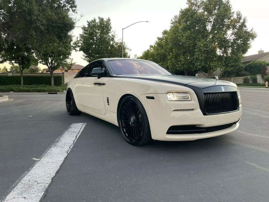Rolls-Royce Wraith on Forgiato Tec wheels