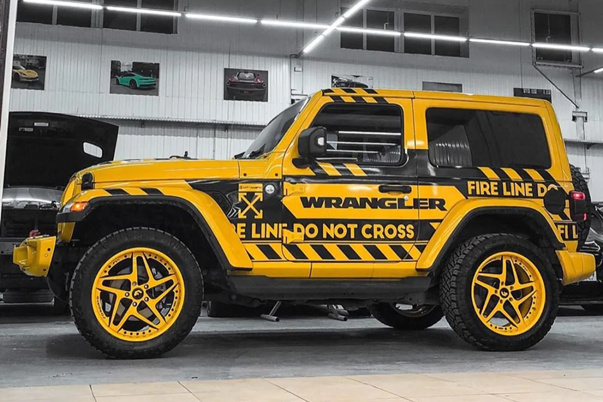 Jeep Wrangler on Forgiato F2.11-B wheels