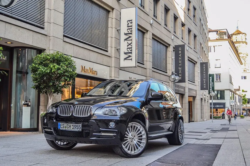 BMW X5 on Forgiato Series-Disegno wheels