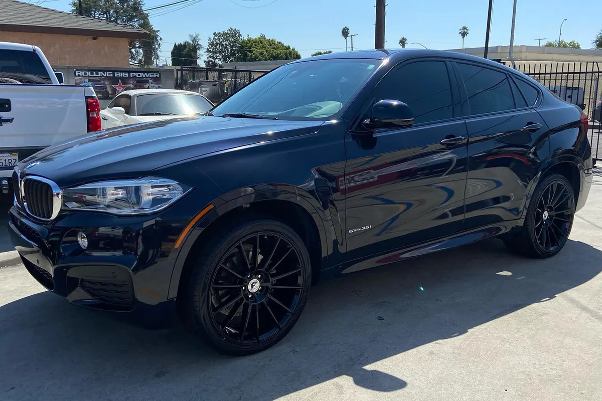 BMW X5 on Forgiato Series-Flow wheels