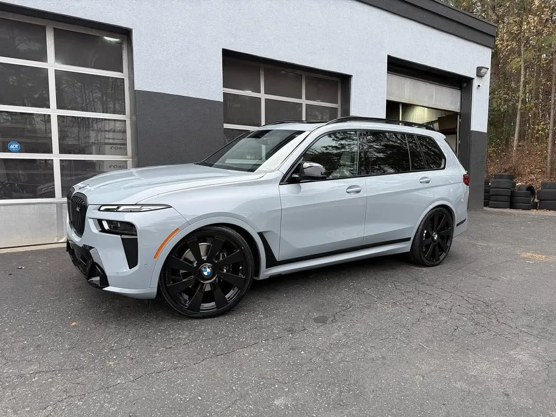 BMW X7 on Forgiato Otto-M wheels