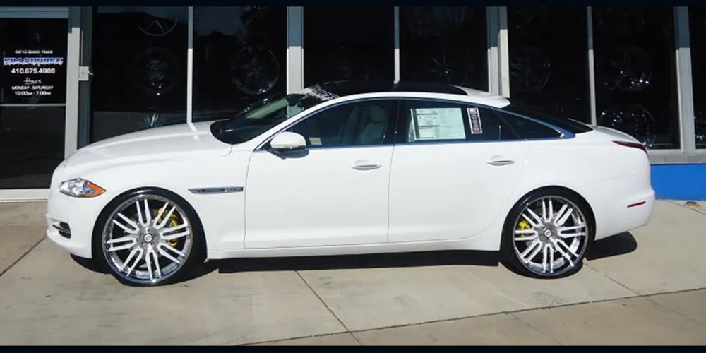 Jaguar XF on Forgiato Sedici wheels