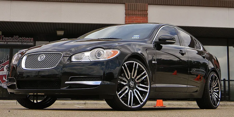 Jaguar XF on Forgiato Sedici-ECL wheels