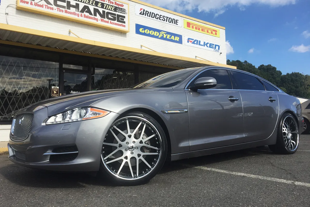 Jaguar Xj on Forgiato Maglia wheels