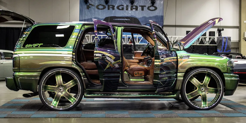 GMC Yukon on Forgiato Barra wheels